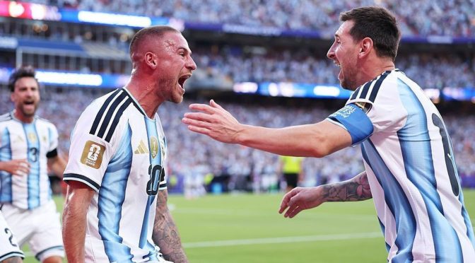 Argentina Kalahkan Inggris, Spanduk Malvinas Kembali Mencuat di Piala Dunia