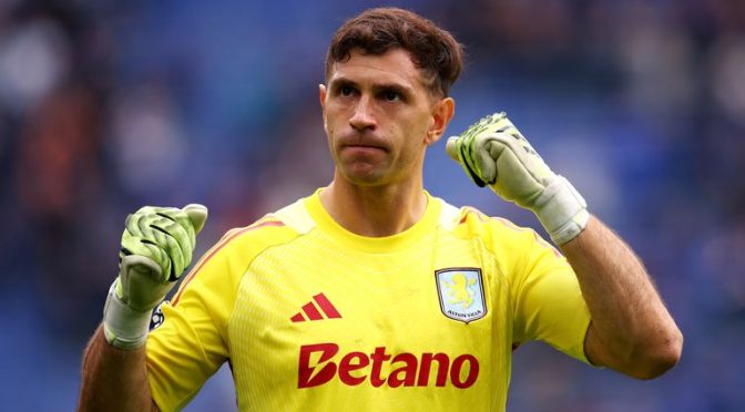 Chelsea Datangkan Emiliano Martinez dari Aston Villa